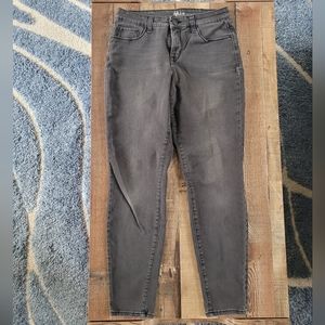 Style & Co. Curvy Skinny Leg Charcoal Colored Denim, Women's 6